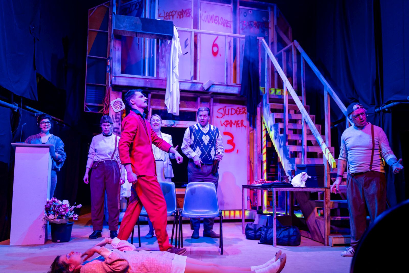 Hé-Cabaret & Theatergroep